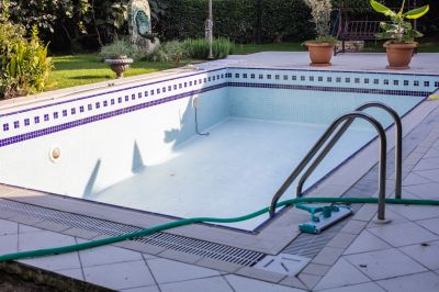 Products For Pool Tile Grout Repairs in use